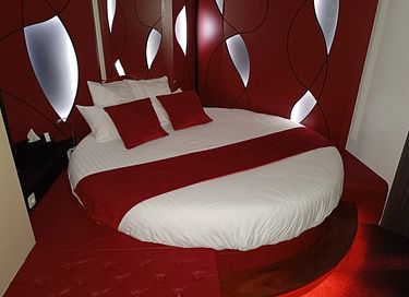 Overnacht in een andere wereld in dit hotel - 51