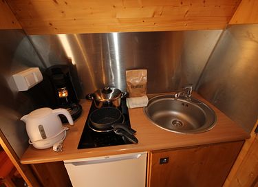 Spacious cabin at a pleasant campsite - 2
