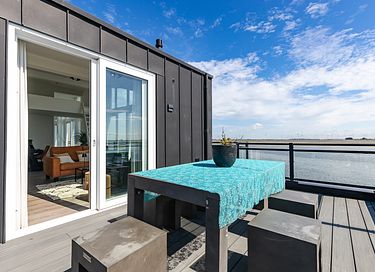 Penthouse on the beach with large balcony - 21
