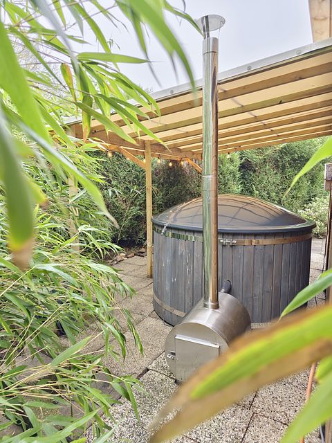 Wooden chalet with private hot tub - 2