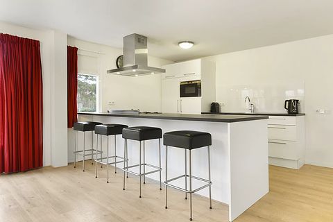Vakantiehuis (12p) in bosrijke omgeving  - 5