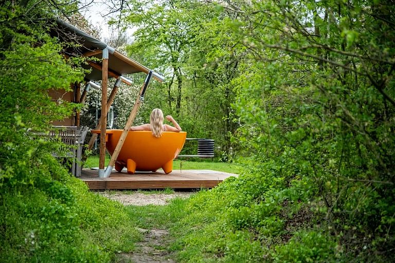 Luxus-Familienzelt mit Hottub in Overijssel - 1
