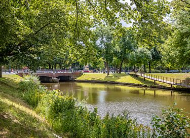 Farbenfrohes Loft mit Palmen in Breda - 38