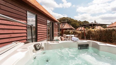 ferienwohnungen mit eigenem Whirlpool und Sauna - 2