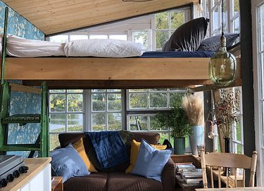 Unique Tiny House with private hot tub - 14