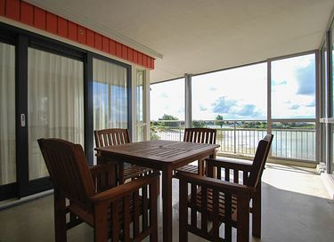 Apartment overlooking the IJsselmeer - 3