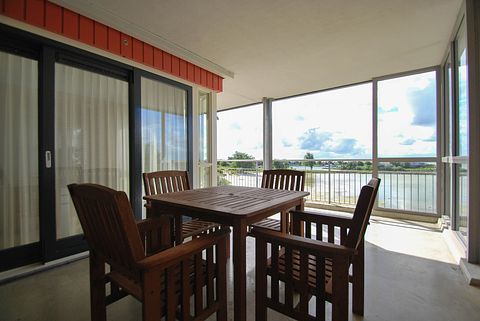 Apartment overlooking the IJsselmeer - 3