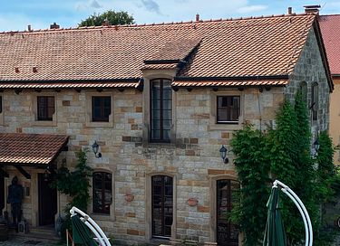Bâtiment historique avec chambre à thème médiéval - 20