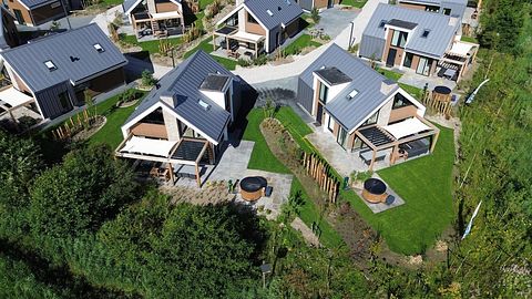 Spacious villa with sauna and hot tub on Texel - 2
