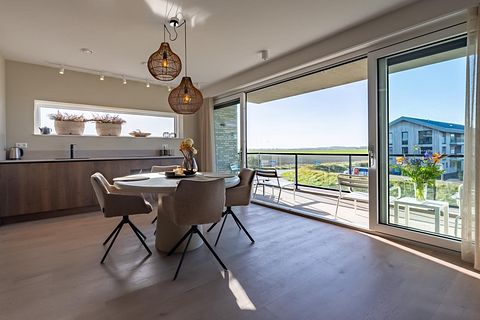 Spacious penthouse close to the sea - 2