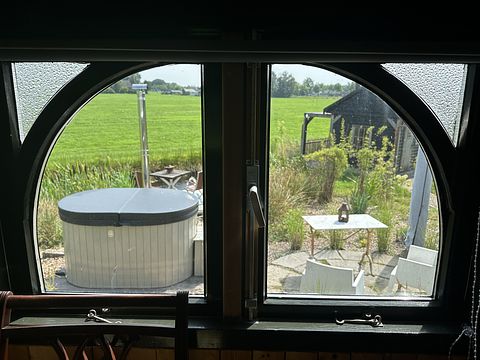 Spend the night in a shepherds hut with wellness - 4