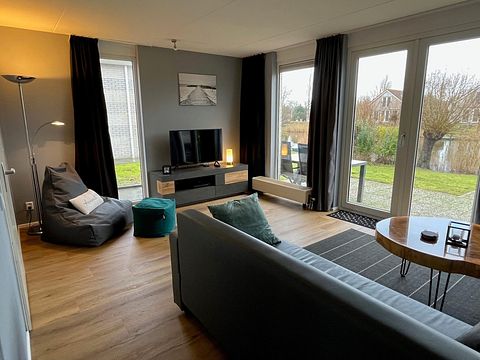 House with garden and terrace in Friesland - 5
