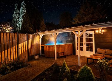 Romantic suite with sauna and hot tub - 22