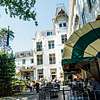 Un hôtel classique à la frontière entre la ville et la nature