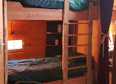 Prachtige boomhut (4p) midden in de natuur - 35