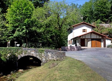 Logement de vacances historique dans les Pyrénées - 1