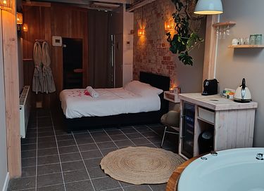 Romantische suite met jacuzzi en sauna - 5