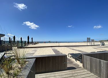 Luxe hotelkamer met zeezicht aan het strand  - 2