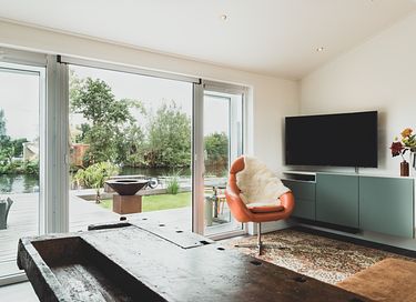 Luxe Tiny house met jacuzzi aan het water - 16