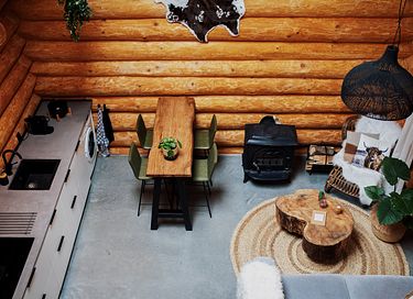 Scadinavische lodge – van échte boomstammen - 6