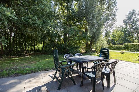 Vakantiehuis met grote tuin en sauna - 2