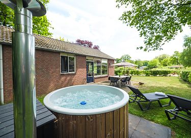 Bungalow familial (8p) avec bain à remous privé