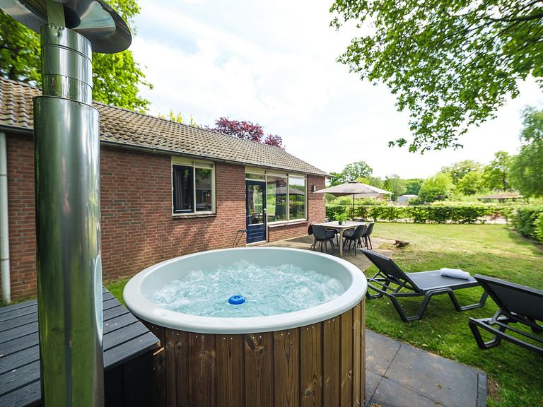 Familiebungalow (8p) met privé hottub - 1