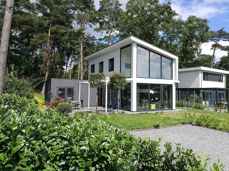 Luxe vakantiewoning bij een natuurplas - 1