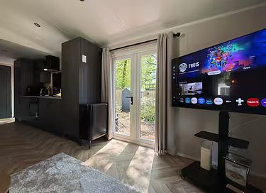 Modern chalet with a private hot tub - 10