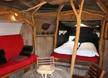 Hobbit house on campsite in Drenthe - 6