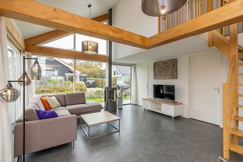 Comfortable family home on the coast - 3