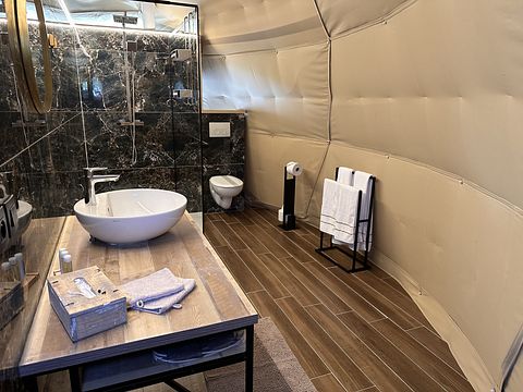 Romantische glamping Dome met privé hottub - 4