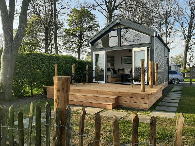 tiny house confortable sur un beau camping - 1