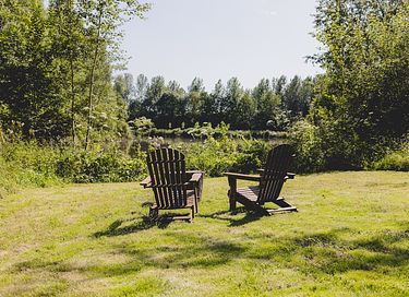 Tiny House in einem Wald und an einem See - 15