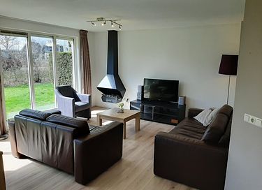 Maison spacieuse avec cheminée confortable - 3