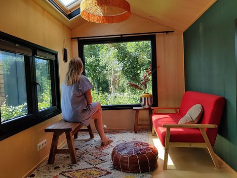 Atmospheric overnight stay in a tiny house - 5