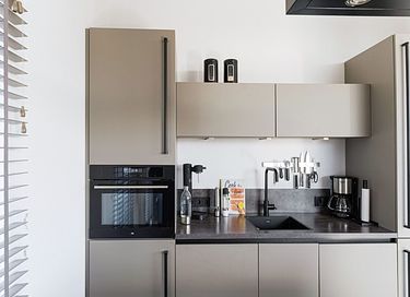 Logement de vacances moderne au bord de l'eau - 10