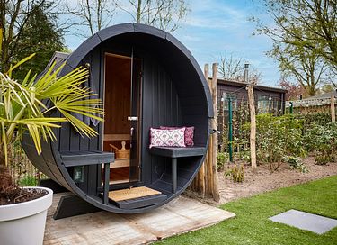 Chalet avec sauna dans un parc boisé