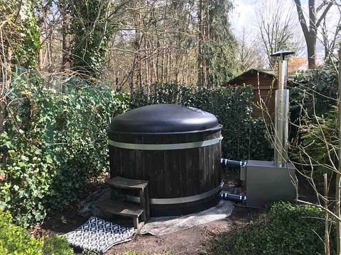 Wooden house, private hot tub and sauna - 2