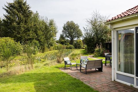 Schönes Einfamilienhaus mit Garten in Drenthe - 2