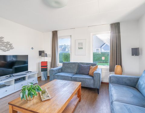 Holiday home with garden close to the sea - 3