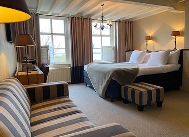 Nuitée dans une maison de maître sur le port - 14