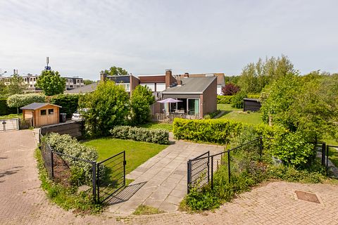 Amplia casa familiar en Zeeuws-Vlaanderen - 3