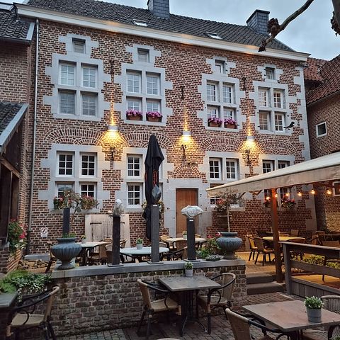 Hotel in einem historischen Bauernhaus - 3