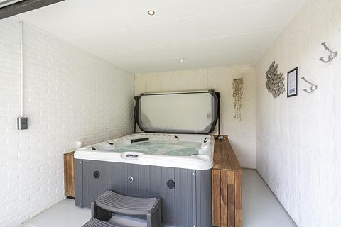 Logement de vacances avec jacuzzi intérieur au bord de la mer - 4