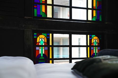 Dormir dans la chapelle d'une ancienne prison - 4