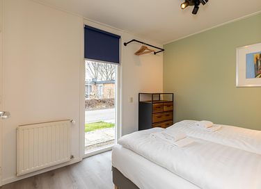 Bungalow with a covered patio in Zeeland - 14