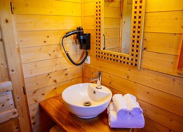 Unieke houten tempel met privé hottub - 10