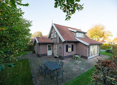 Vakantiehuis met trampoline en royale tuin - 25