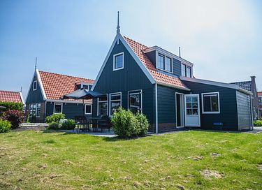 Old Dutch holiday home in North Holland